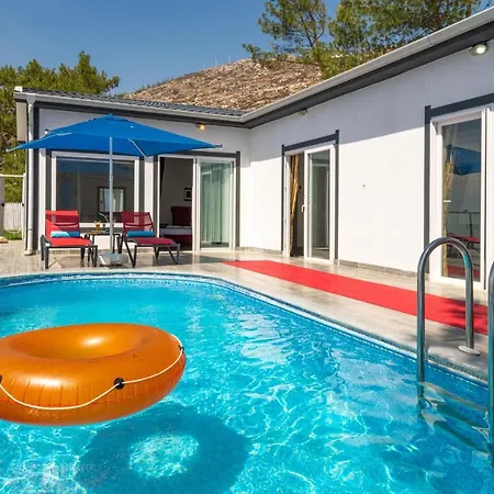 Apartament Nazo - Kalkan'da Muhafazakar Balayi Villasi *