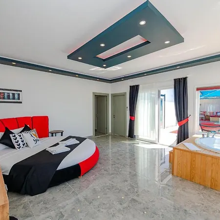 Apartament Nazo - Kalkan'da Muhafazakar Balayi Villasi Kaş