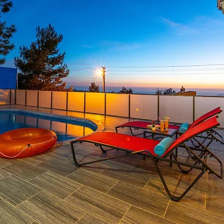Apartament Nazo - Kalkan'da Muhafazakar Balayi Villasi